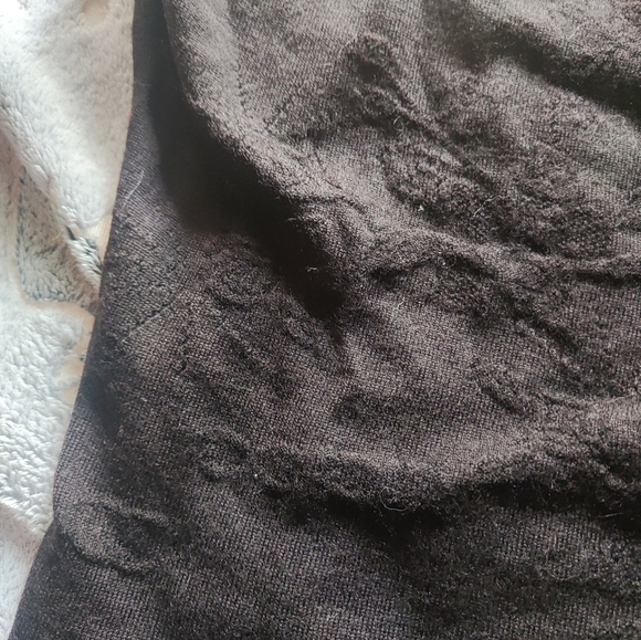 Chanel camelia black tank top - Picture 3 of 7